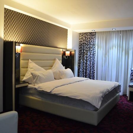 Hotel Articus Krajowa Zewnętrze zdjęcie