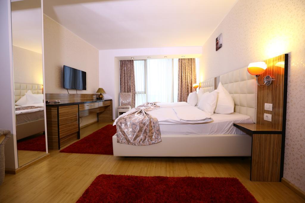 Hotel Articus Krajowa Zewnętrze zdjęcie