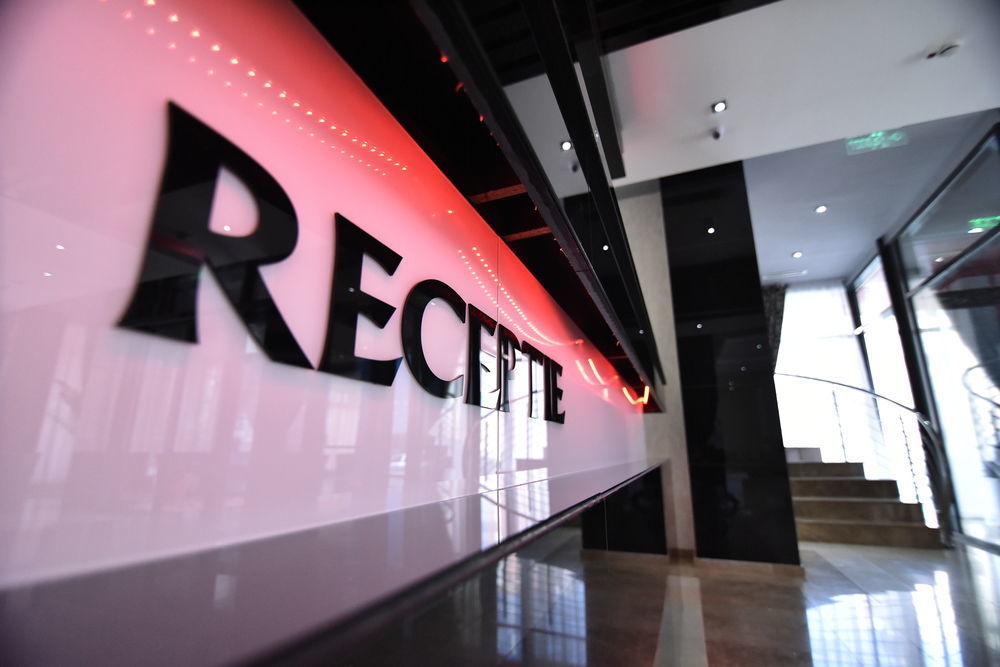 Hotel Articus Krajowa Zewnętrze zdjęcie
