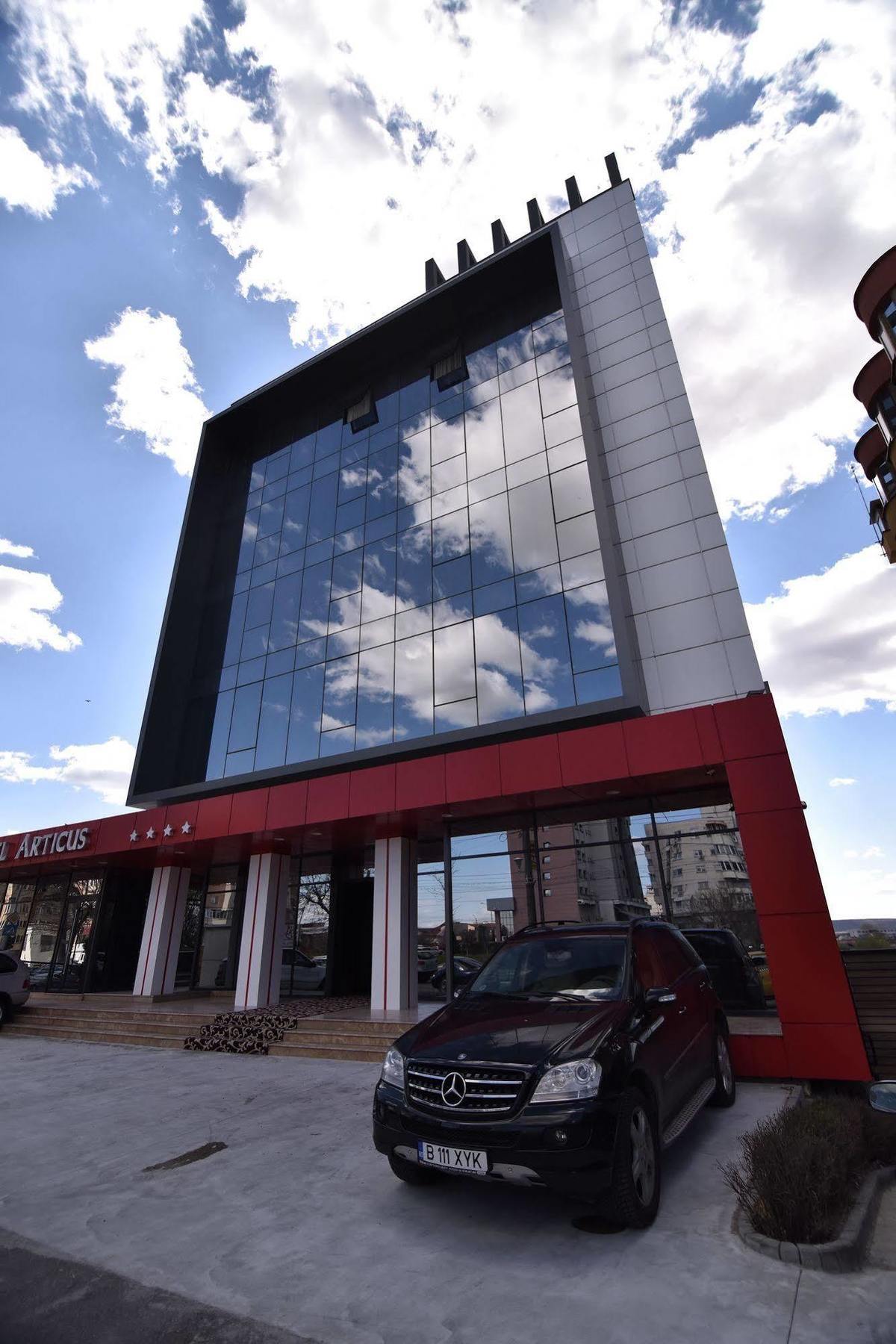 Hotel Articus Krajowa Zewnętrze zdjęcie